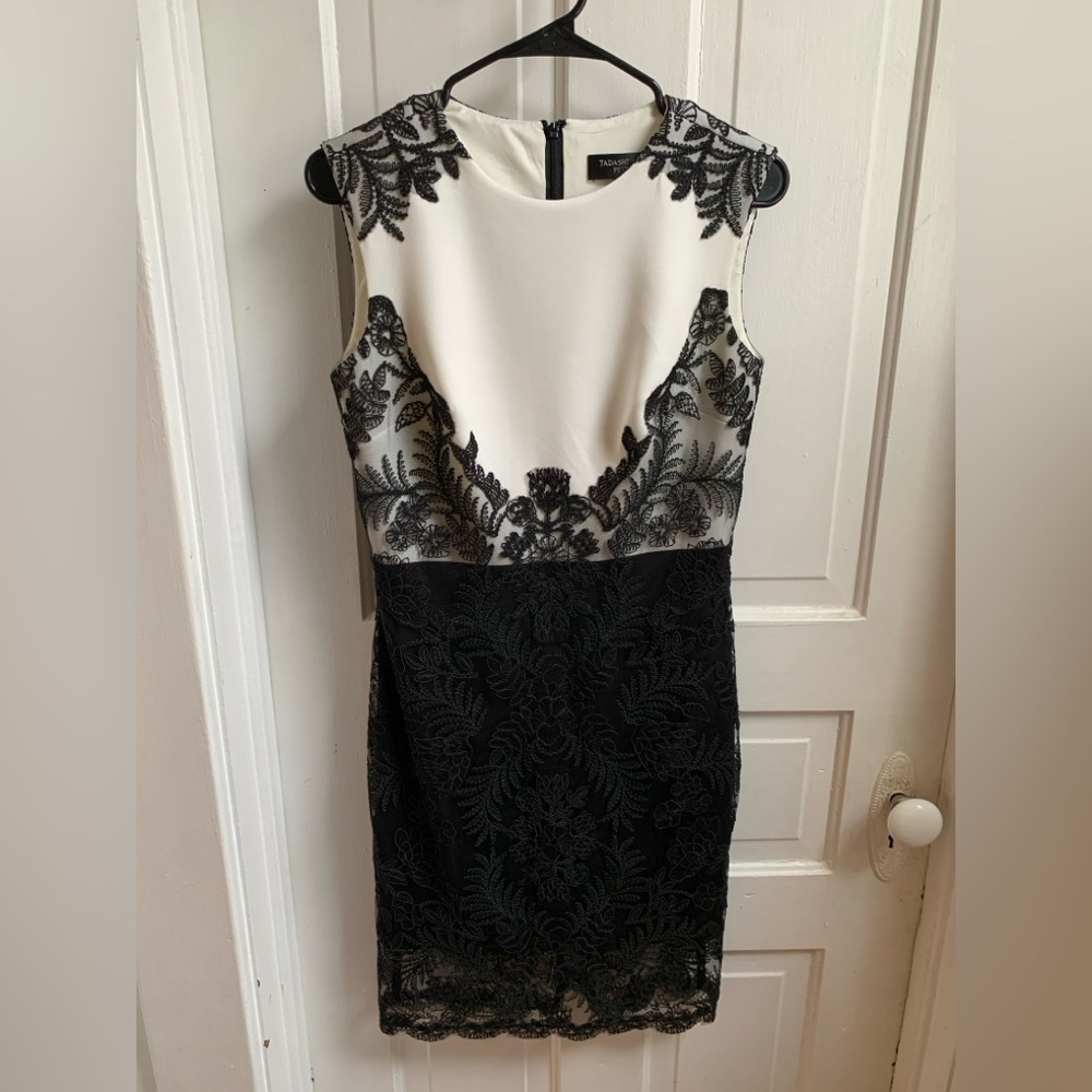 Tadashi Shoji White & Black Lace Dress Size 8 Petite